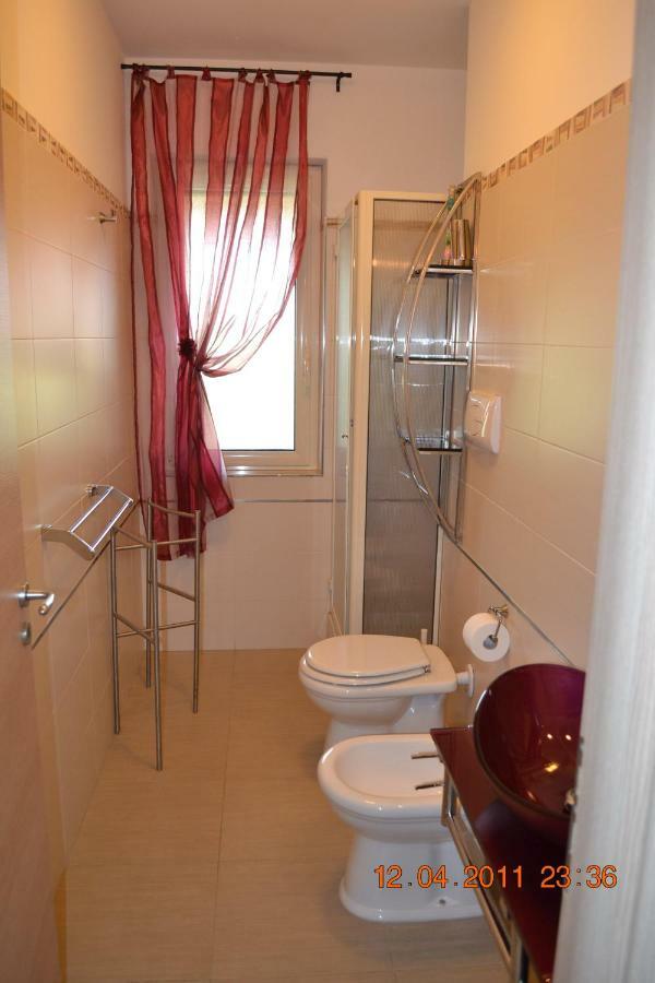 Oasi Peppa Villa Асчеа Екстериор снимка