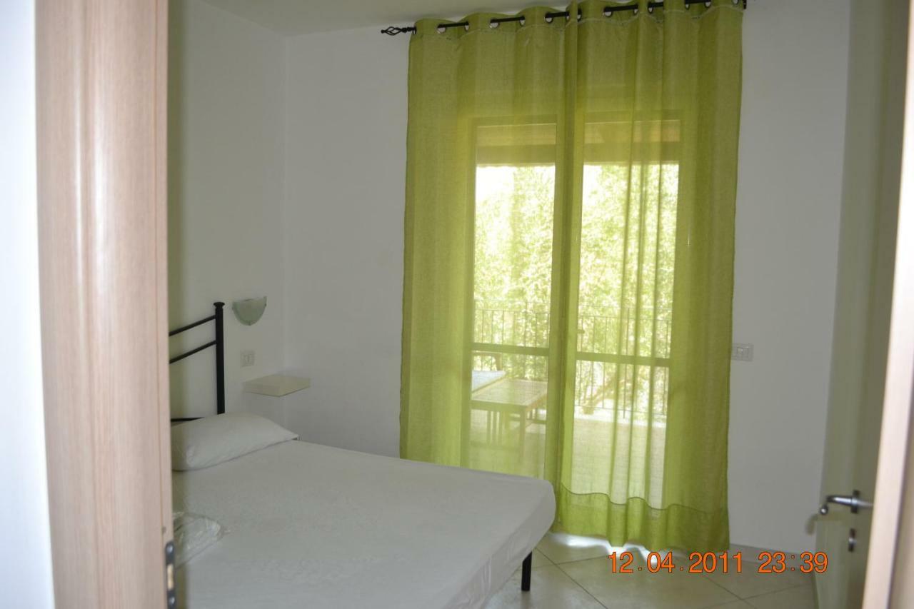 Oasi Peppa Villa Асчеа Екстериор снимка